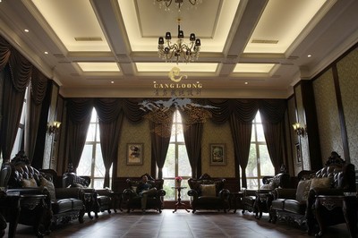 青島紫斐藍(lán)莓酒莊園