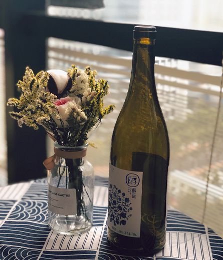 品味新年 1500顆A級藍莓釀一瓶，青島藍莓酒成過年碰杯新寵